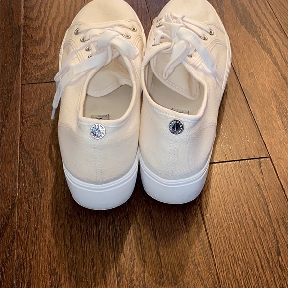 WHITE STEVE MADDEN PLATFORM SNEAKERS - Picture 4 of 6